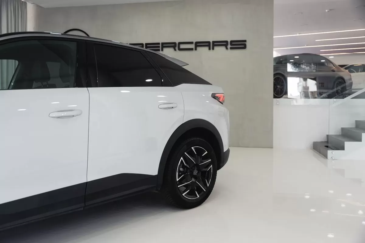 Peugeot 3008  Hybrid 145 E  Dsc6 Gt - foto 7