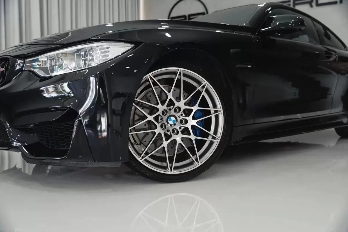 BMW M4 - foto 5