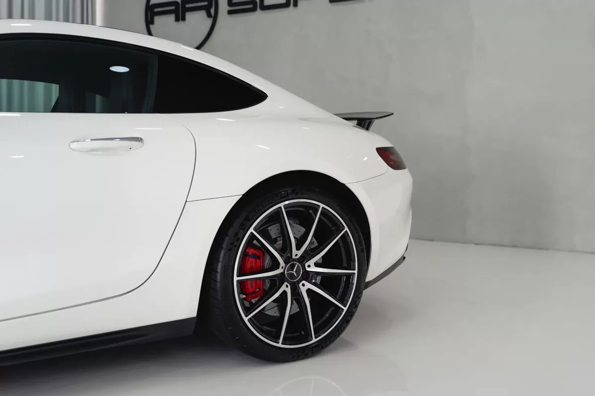 Mercedes-Benz AMG GT S - foto 8