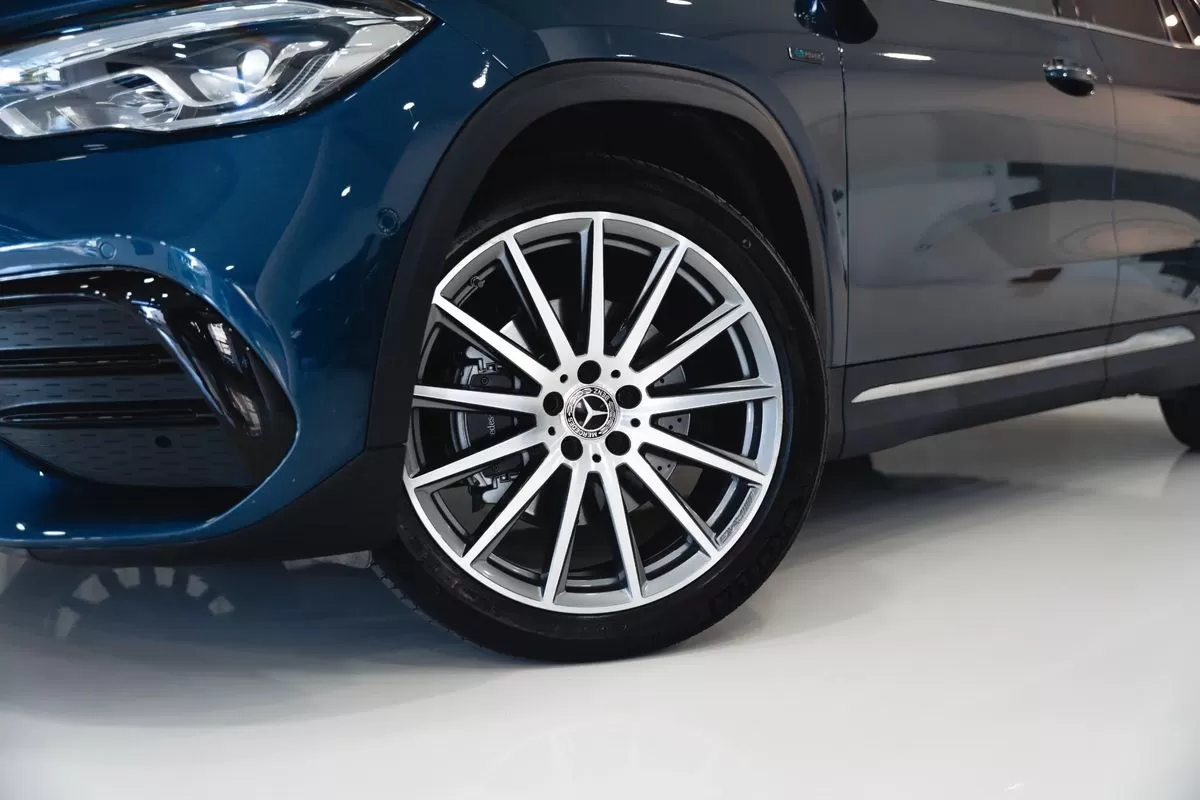 Mercedes-Benz GLA 250  E 8g  Dct Amg Line - foto 5