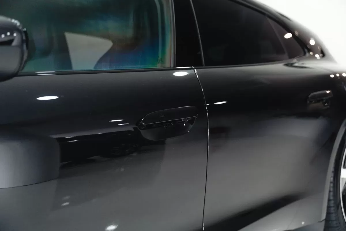 Porsche Taycan Sport Turismo 4S Black Edition - foto 7