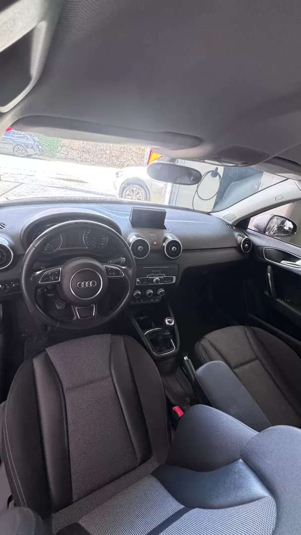 Audi A1 1.6 TDI design - foto 7