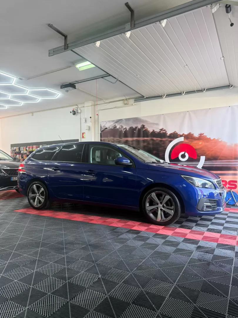 Peugeot 308 SW 1.2 PureTech GT Pack - foto 4