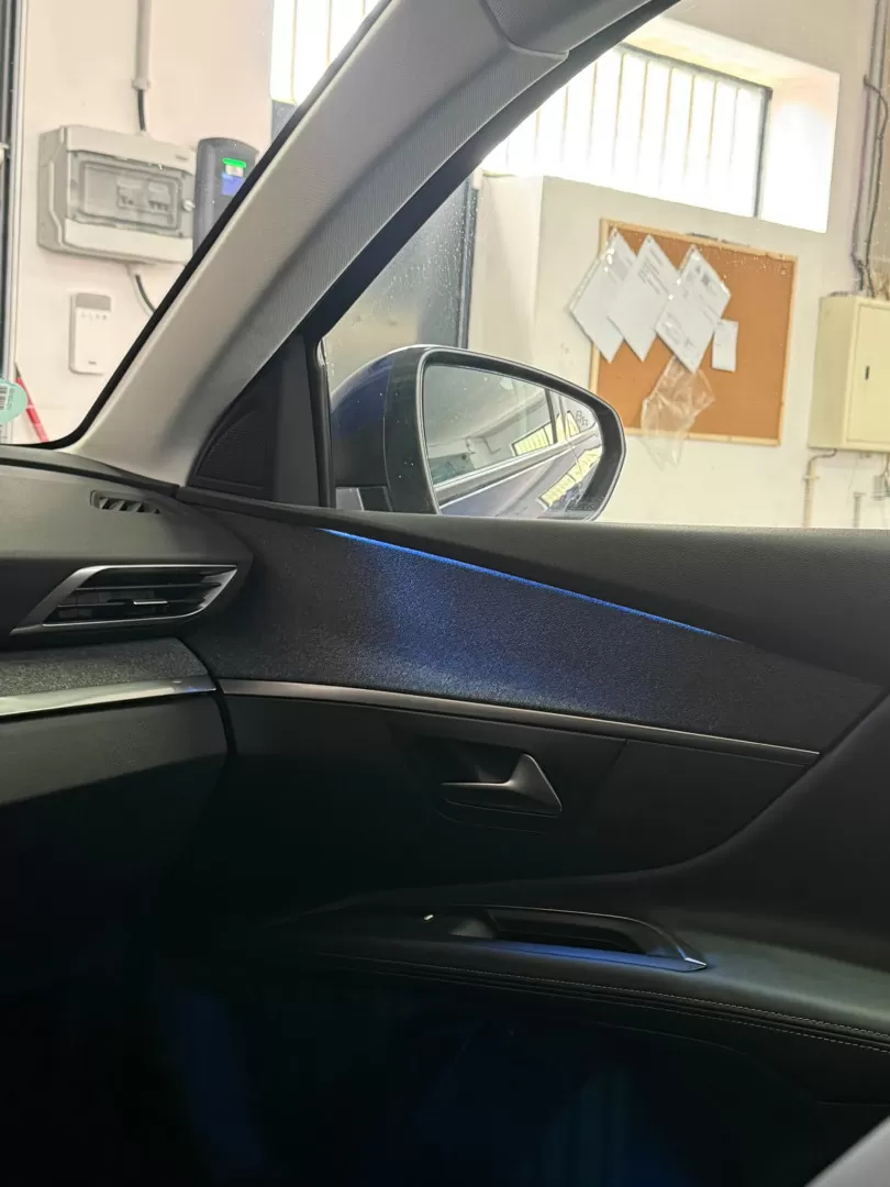 Peugeot 3008 1.6 BlueHDi Allure EAT6 J18 - foto 8