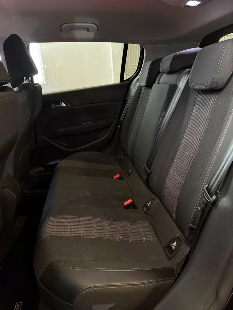 Peugeot 308 1.2 PureTech Allure Pack - foto 8