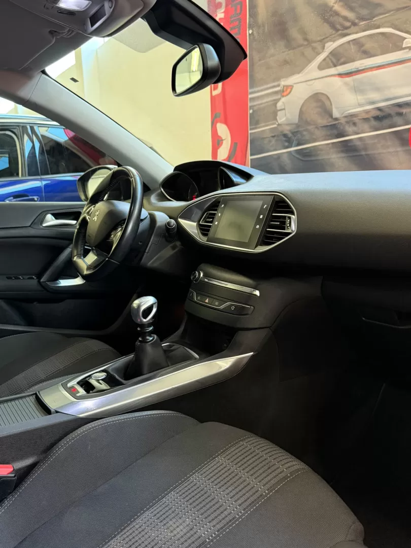 Peugeot 308 1.2 PureTech Allure Pack - foto 7