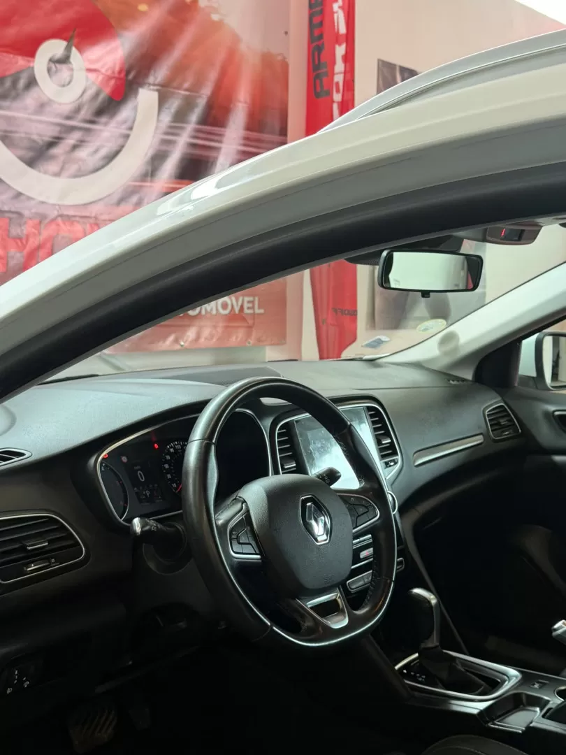 Renault Mégane 1.5 Blue dCi Bose Edition - foto 6