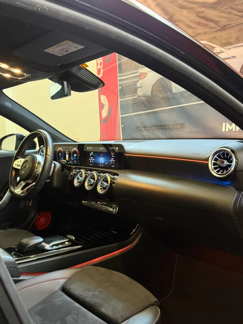 Mercedes-Benz A 250e AMG LINE - foto 7