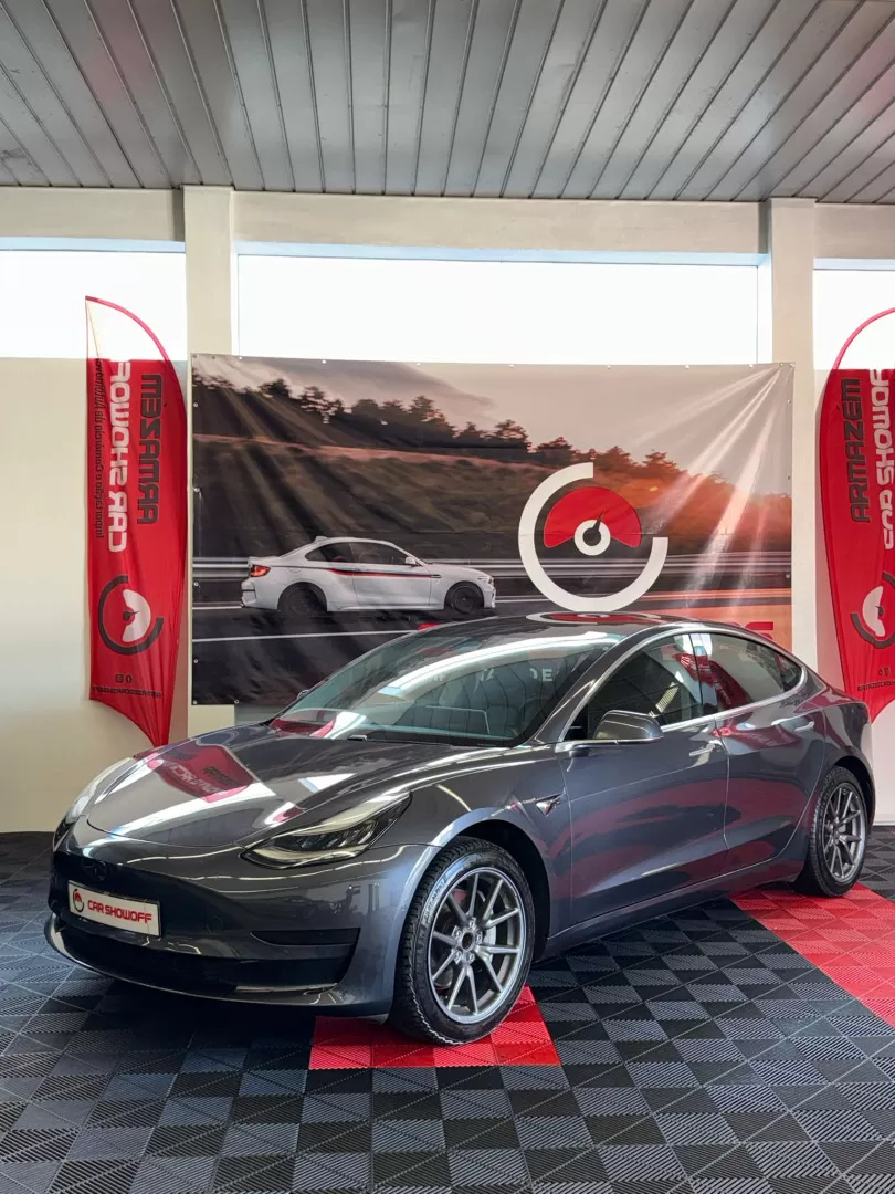 Tesla Model 3 - foto 4