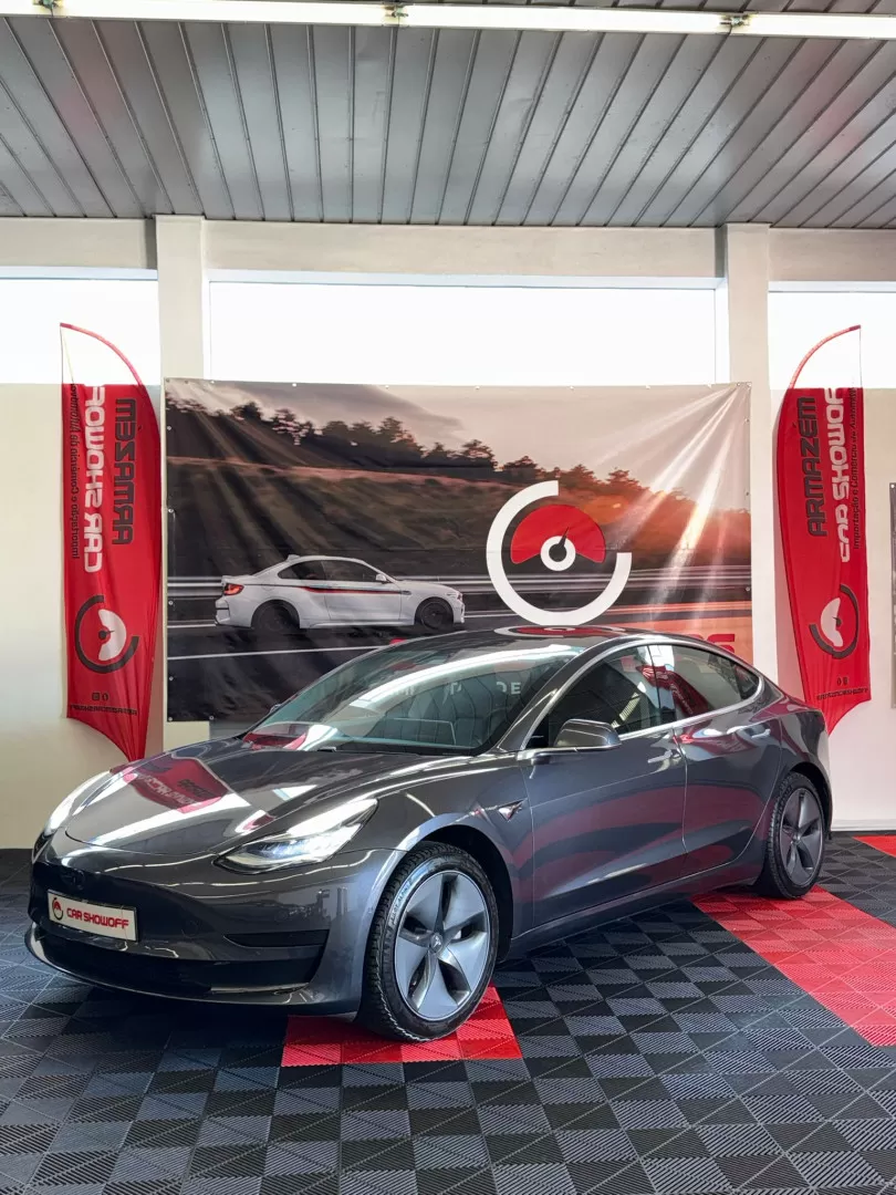 Tesla Model 3 - foto 5