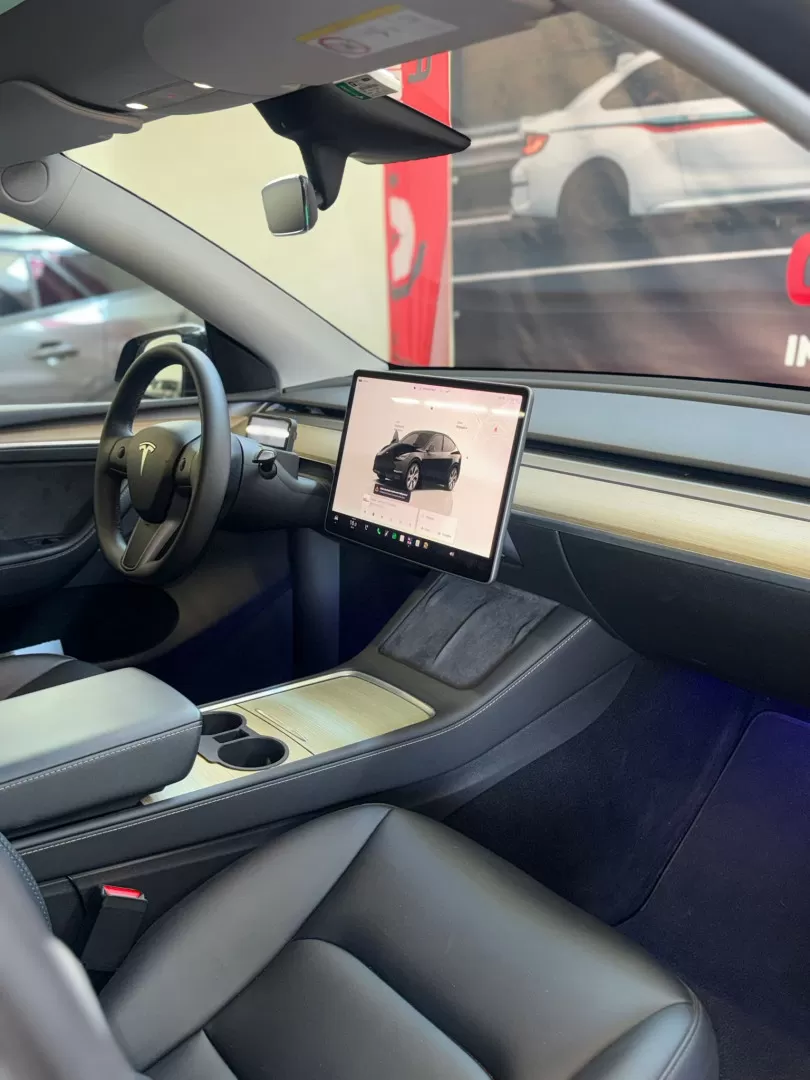 Tesla Model Y Standard - foto 6