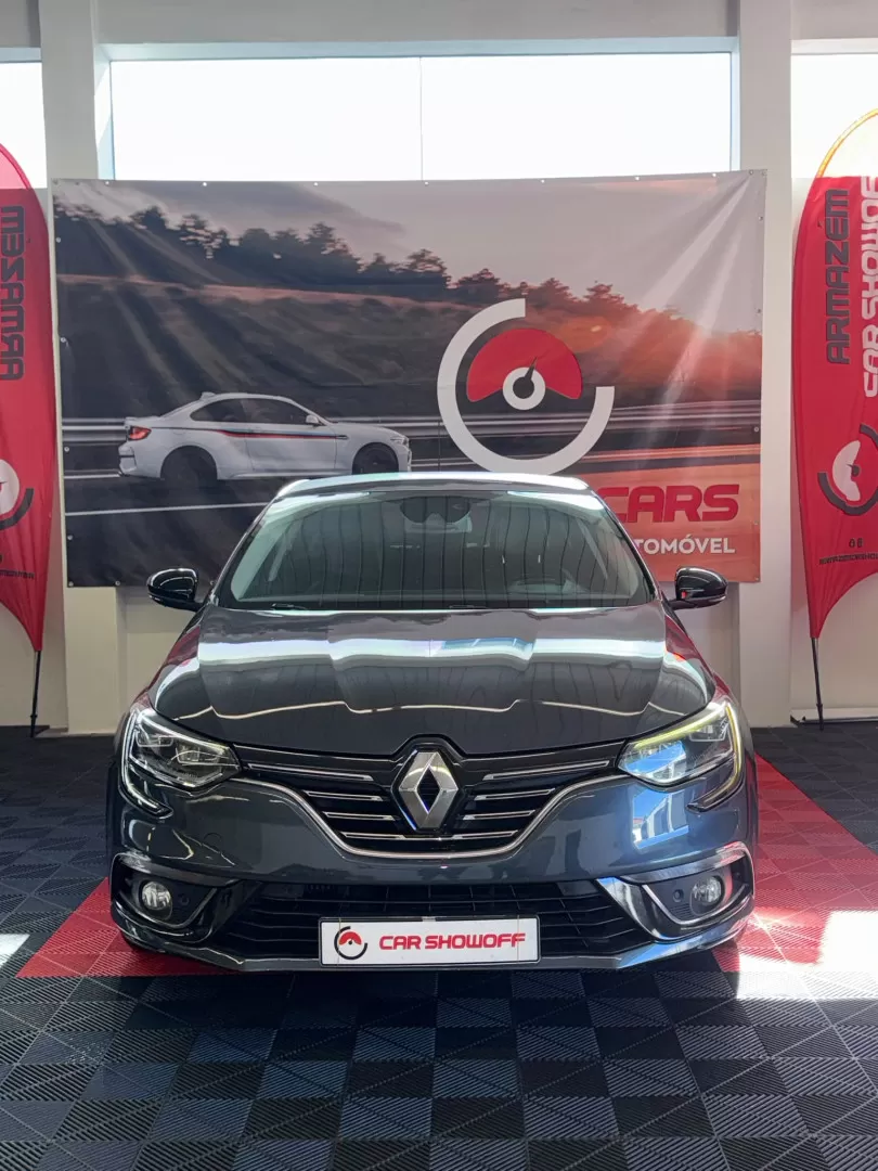 Renault Mégane 1.5 Blue dCi Bose Edition - foto 2