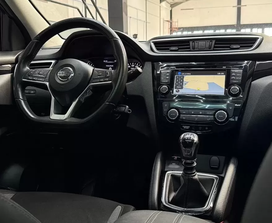 Nissan Qashqai 1.5 dCi N-Connecta - foto 7