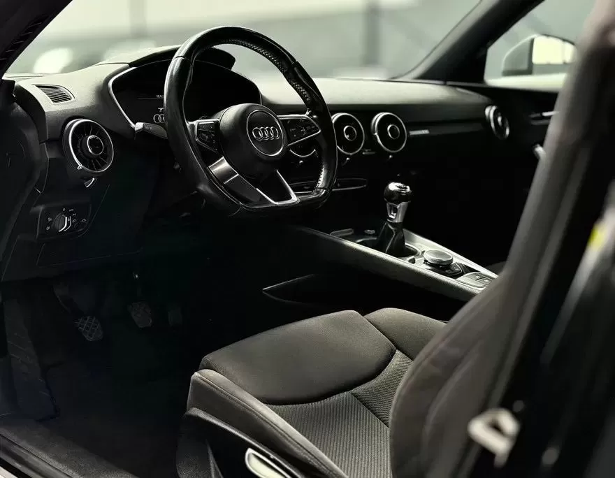 Audi TT Coupé 2.0 TDI - foto 8