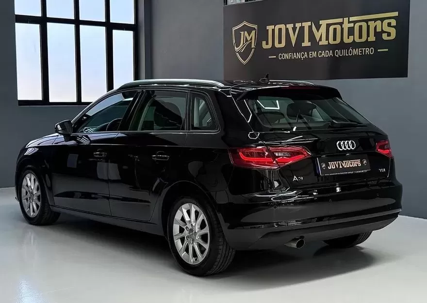 Audi A3 Sportback 1.6 TDI - foto 4