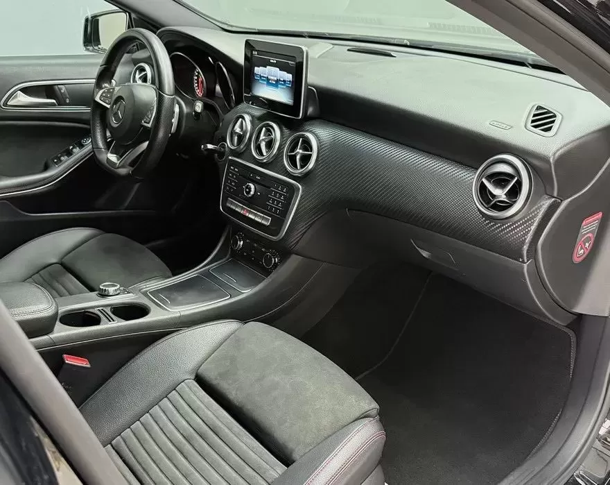 Mercedes-Benz A 180 d AMG Line Aut. - foto 8