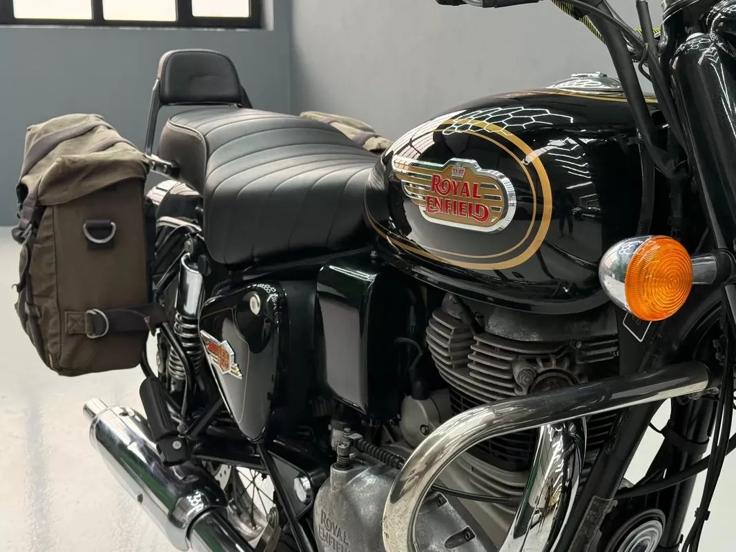 Royal Enfield Bullet 350 - foto 2