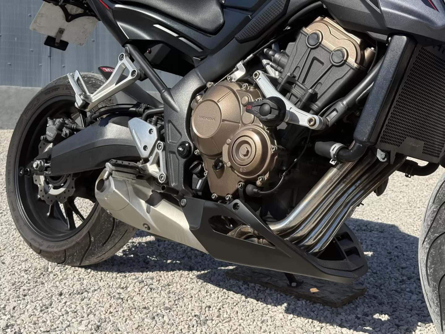 Honda CB 650 F - foto 4