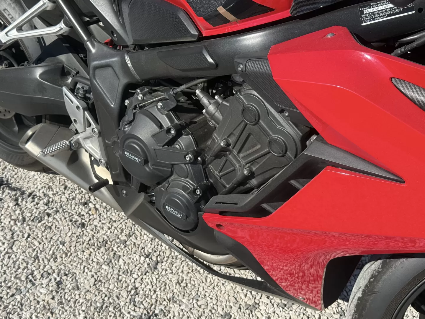 Honda CBR 650R - foto 4
