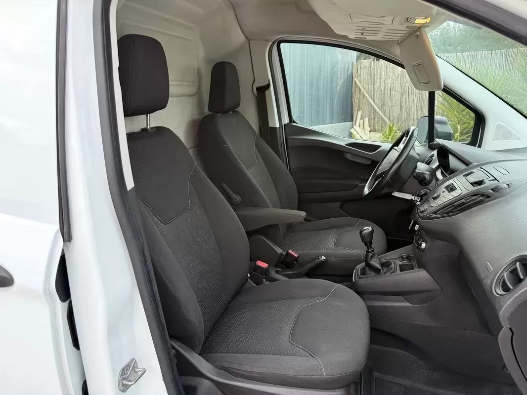 Ford  TRANSIT COURIER 1.5TDCI C/ IVA - foto 4