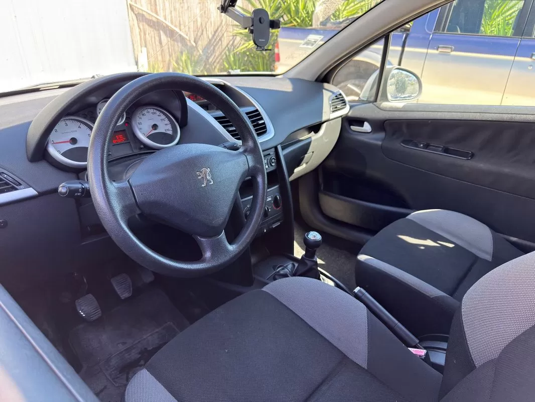 Peugeot  207 1.4 HDI Van - foto 4