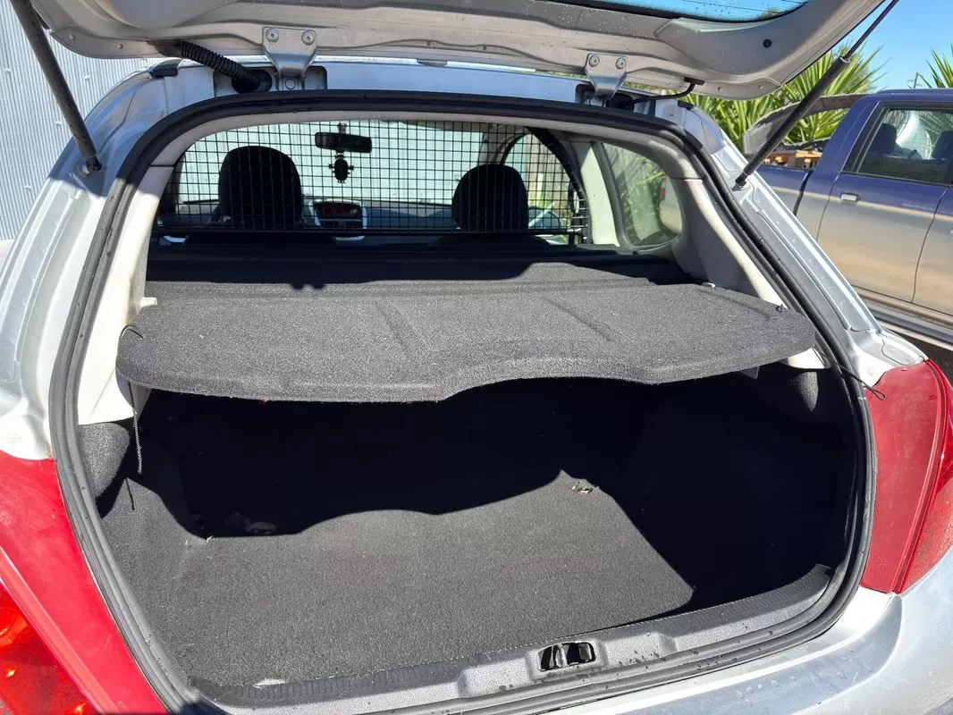 Peugeot  207 1.4 HDI Van - foto 6