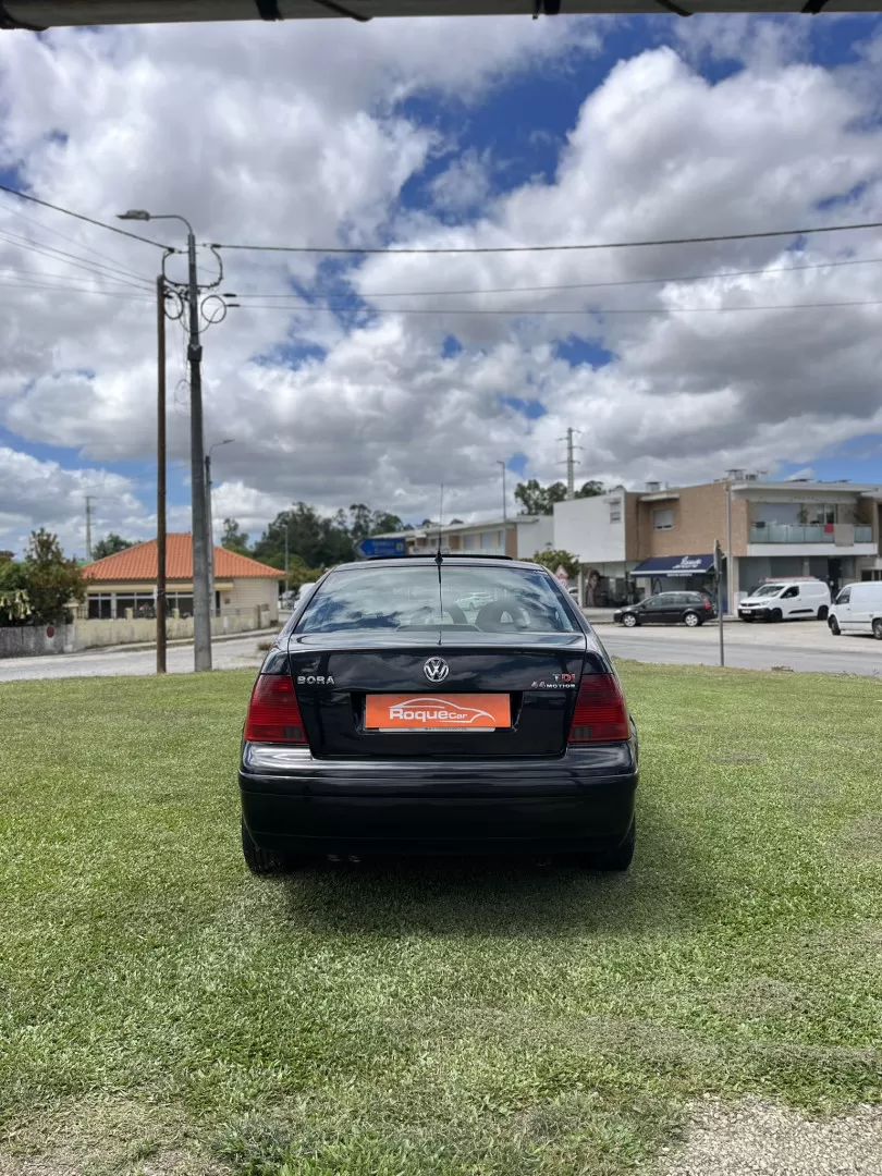 VW Bora 1.9 TDi Highline - foto 4