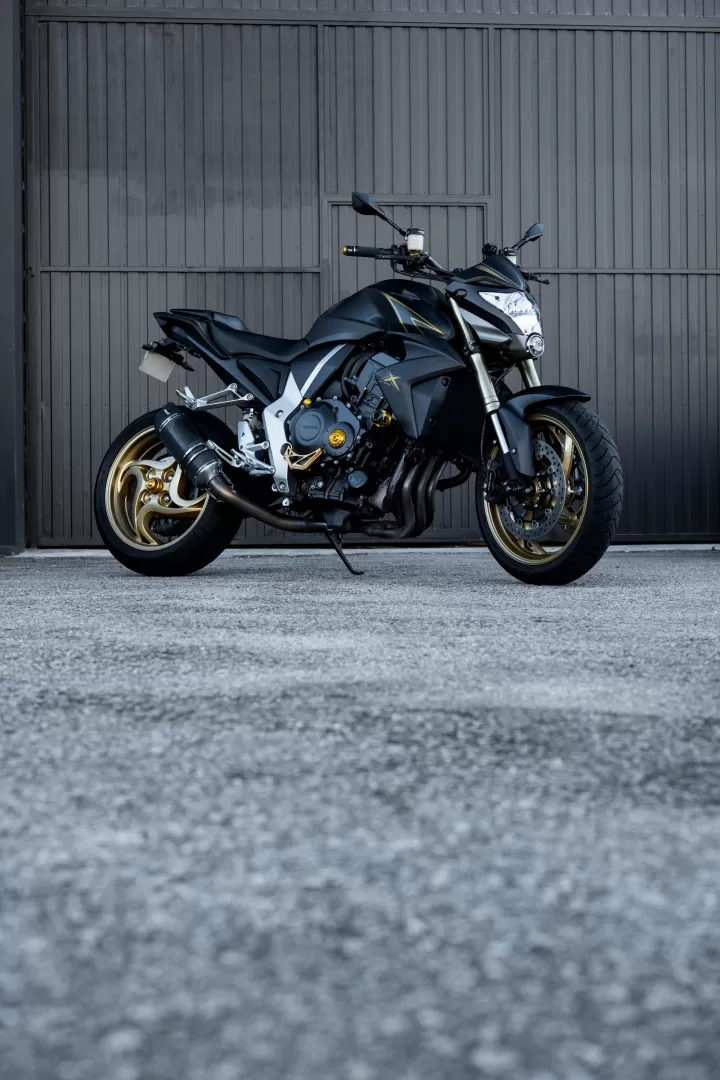 Honda CB CB1000R - foto 2
