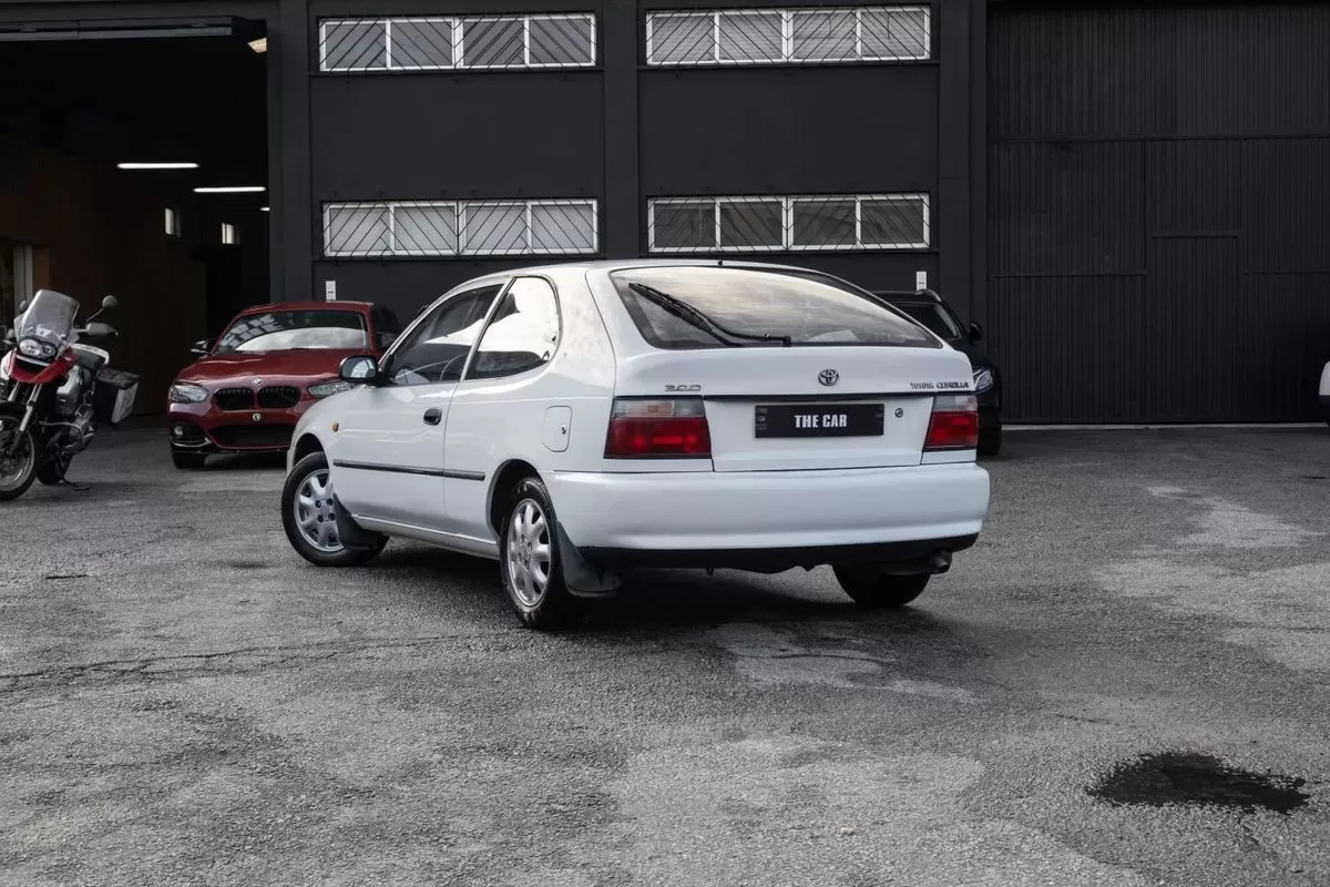 Toyota  Corolla - foto 5