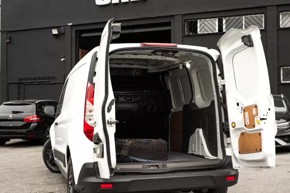 Ford  Transit Connect Longa - foto 6