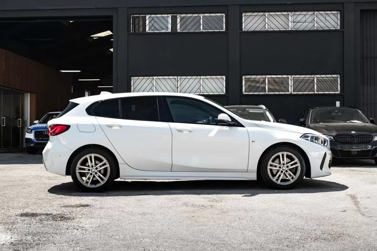 BMW 116 d Pack Desportivo M Auto - foto 3