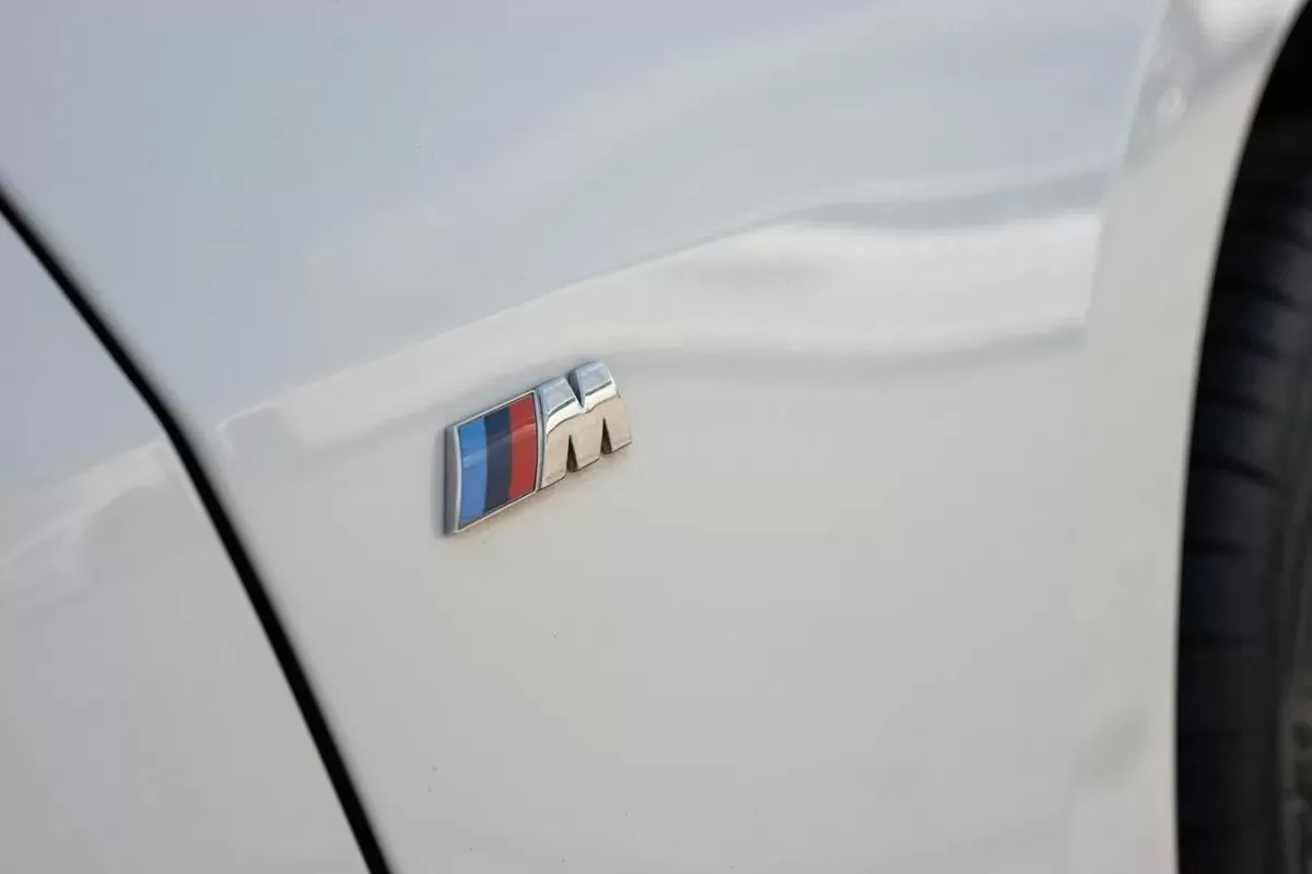 BMW 116 d Pack Desportivo M Auto - foto 4