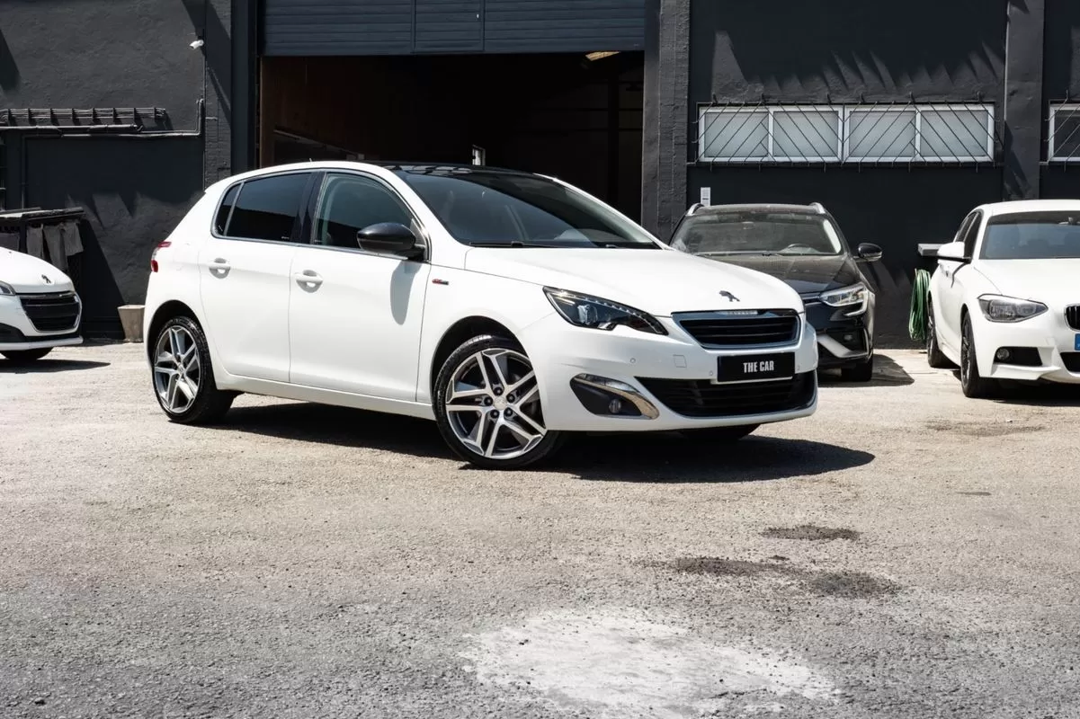 Peugeot 308 1.6 BlueHDi GT Line - foto 2