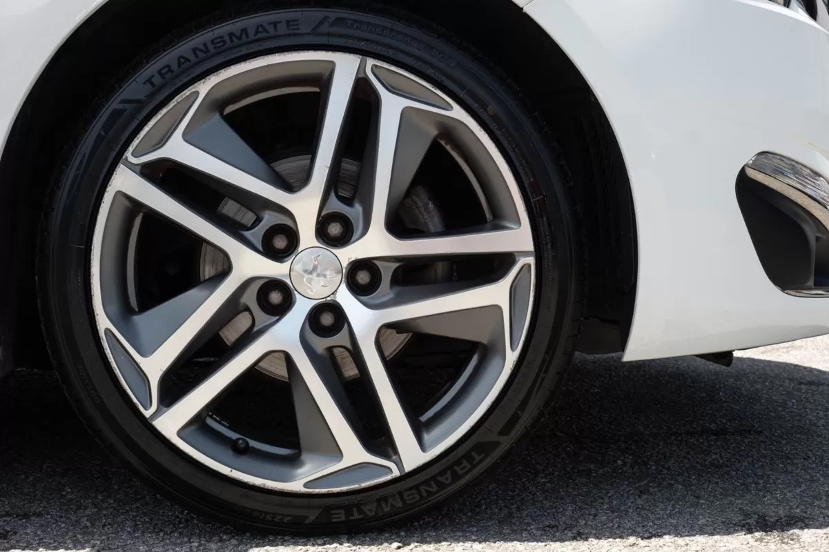 Peugeot 308 1.6 BlueHDi GT Line - foto 4