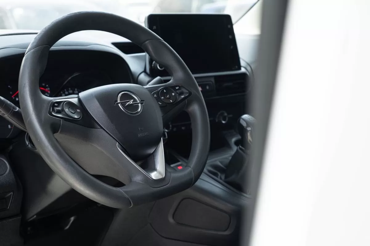 Opel  Combo - foto 7