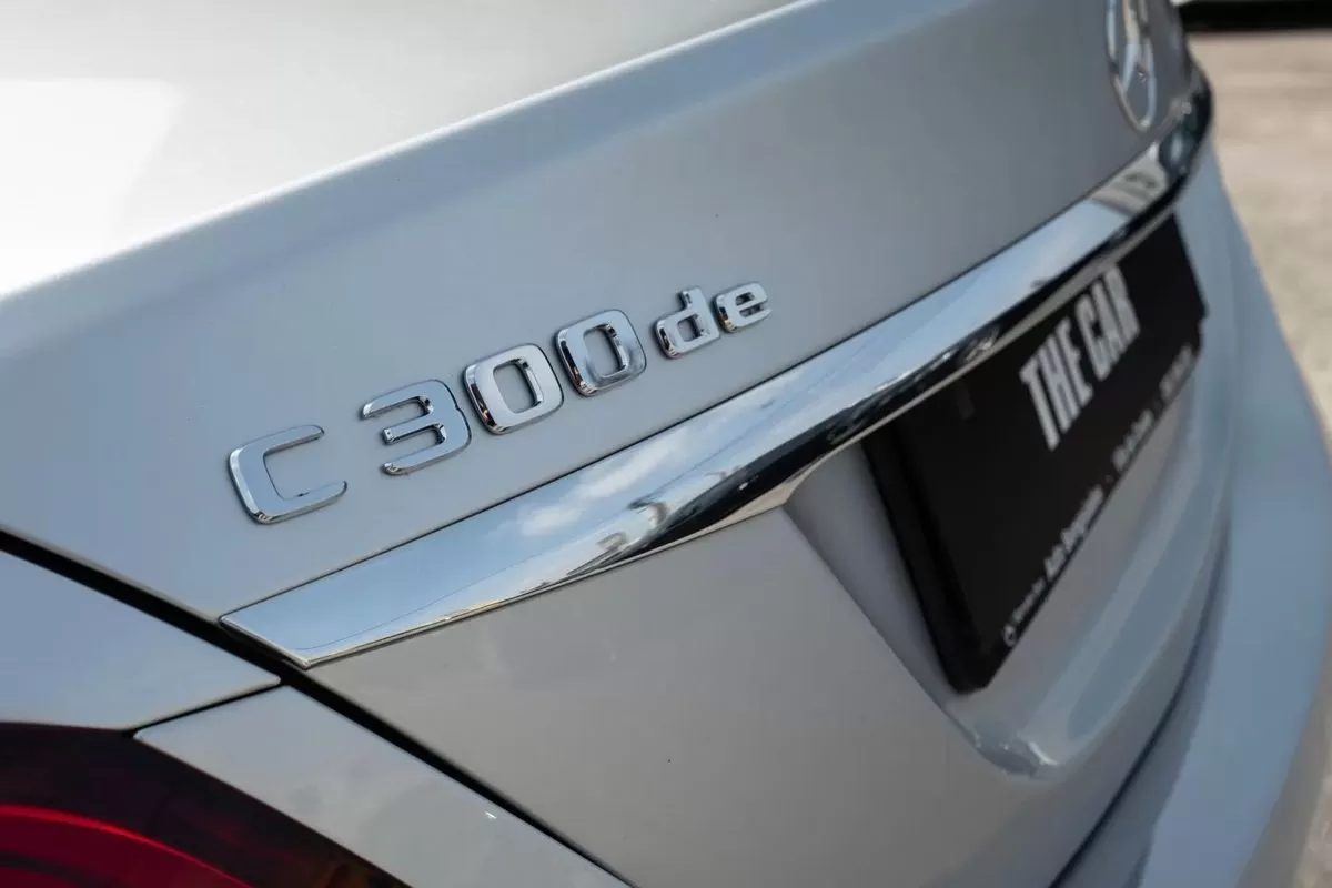 Mercedes-Benz C 300 de AMG Line - foto 7