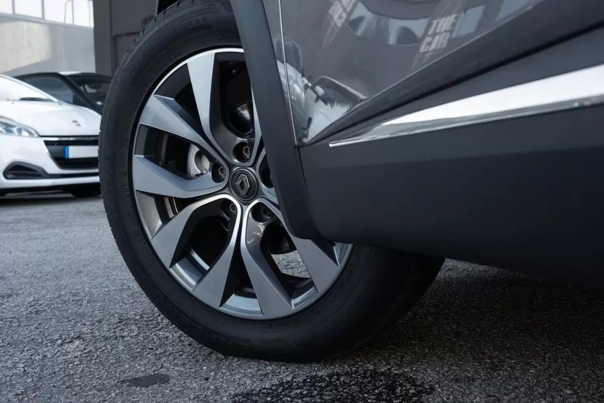 Renault Captur 1.0 TCe Exclusive - foto 6