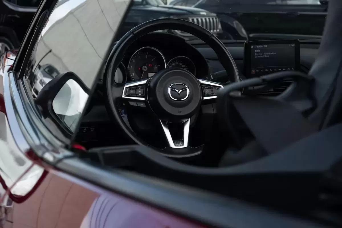 Mazda MX-5 1.5 Sky-G Essence - foto 3