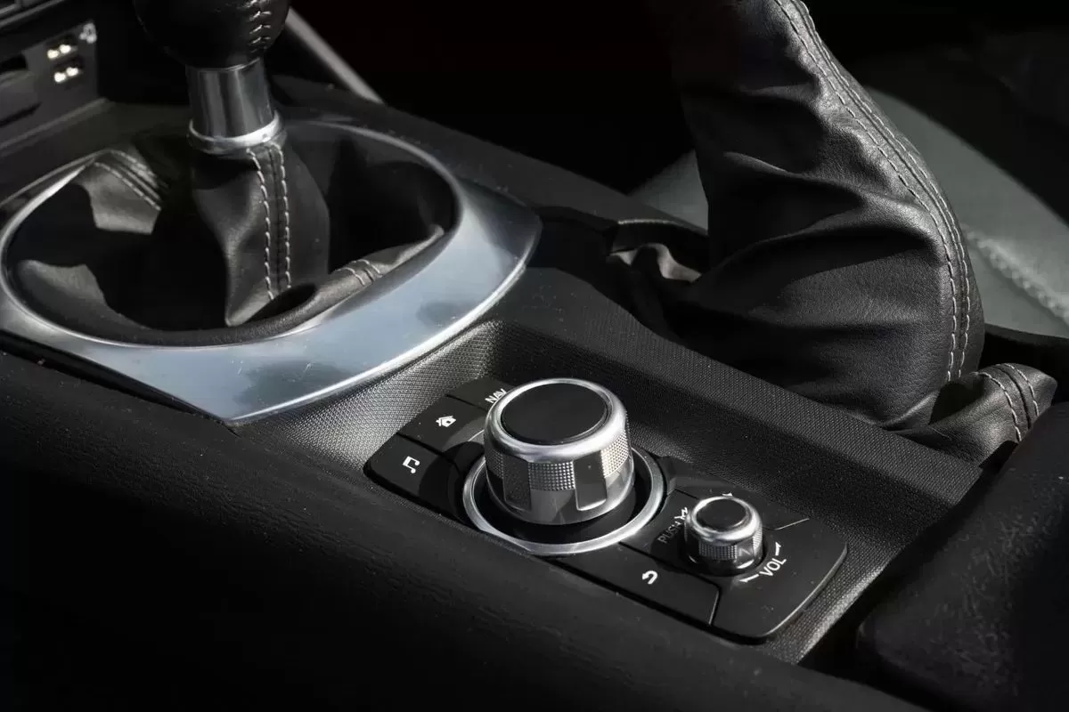 Mazda MX-5 1.5 Sky-G Essence - foto 7