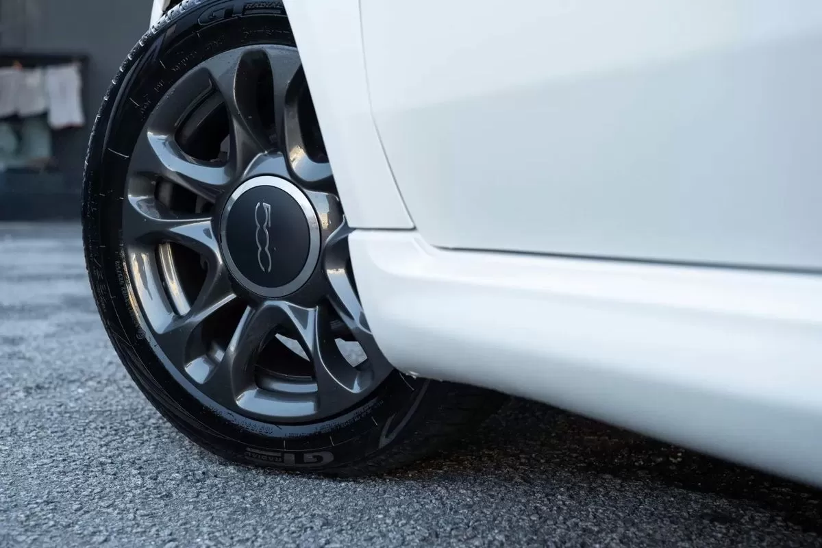 Fiat 500 1.0 Hybrid Connect - foto 7