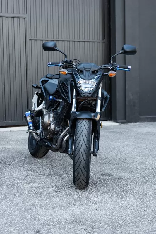 Honda CBF - foto 2