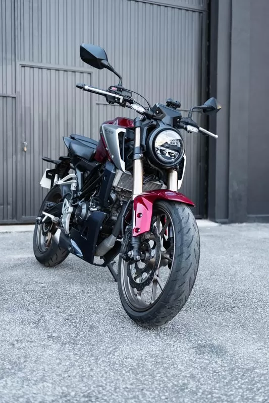 Honda CBR - foto 2