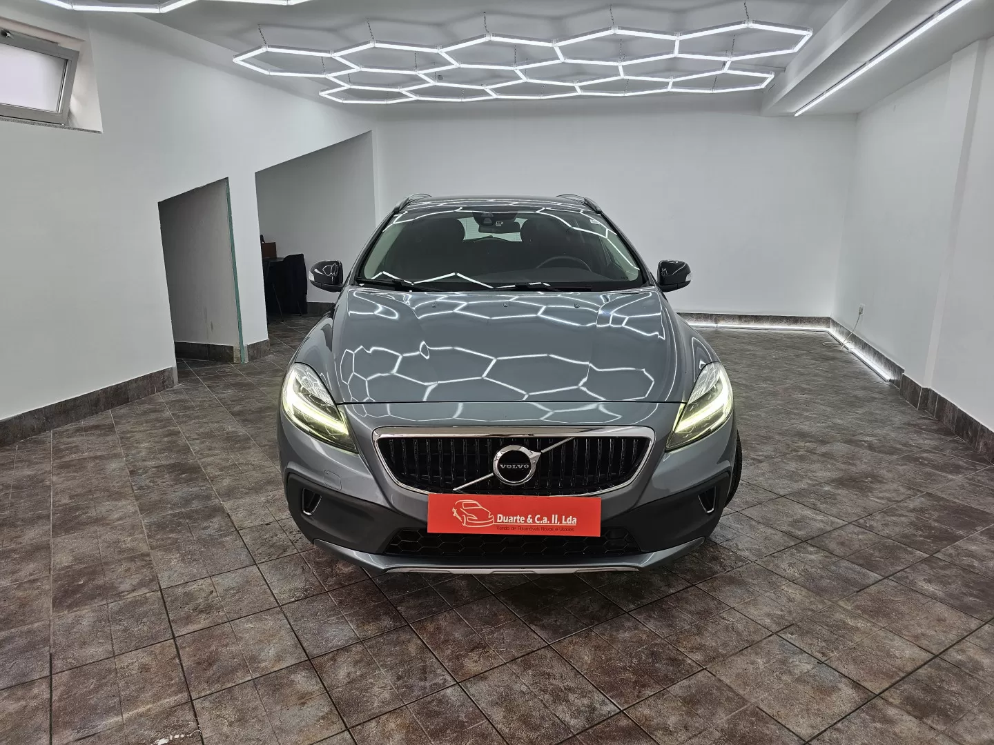 Volvo V40 Cross Country 2.0 D3 Momentum - foto 4