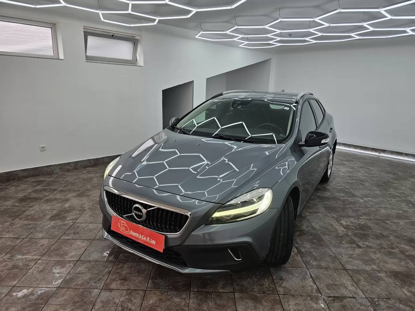 Volvo V40 Cross Country 2.0 D3 Momentum - foto 7