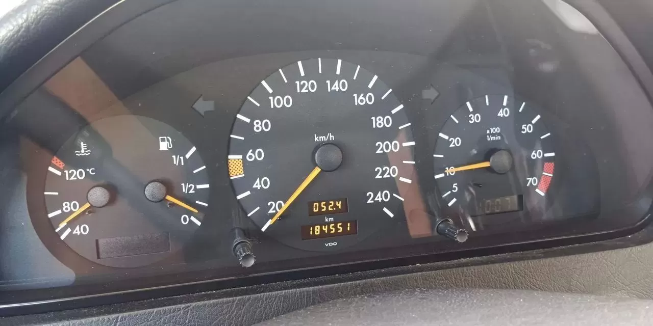 Mercedes-Benz C 180 Elegance - foto 5