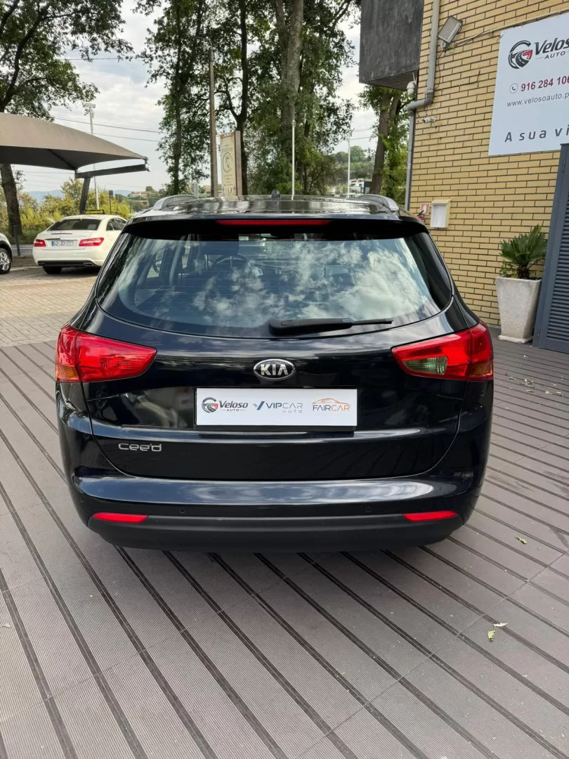 Kia Ceed SW 1.6 GDI Vision - foto 5