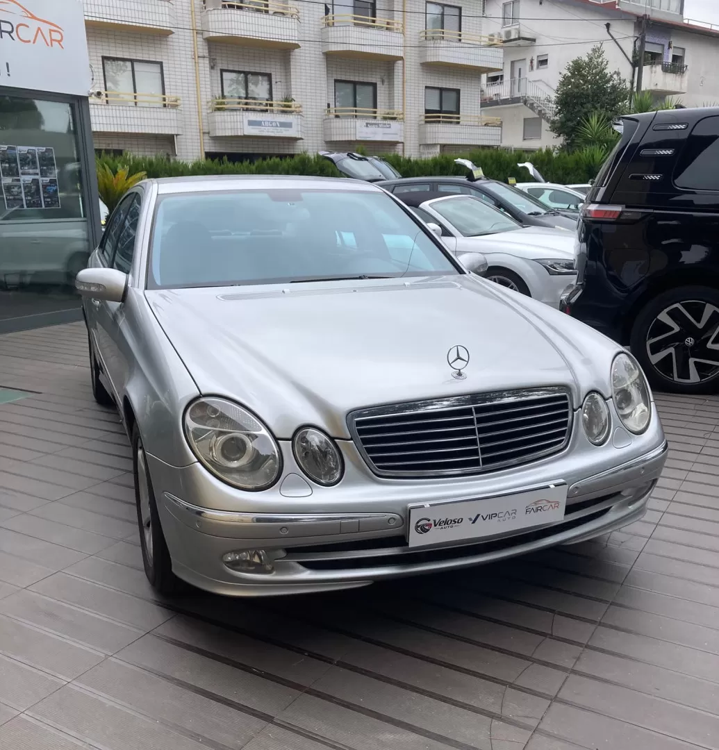 Mercedes-Benz E 270 CDi Avantgarde - foto 7
