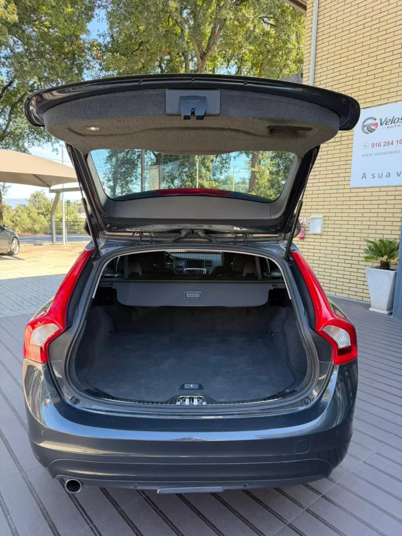 Volvo V60 1.6 D2 Drive Momentum Start/Stop - foto 6