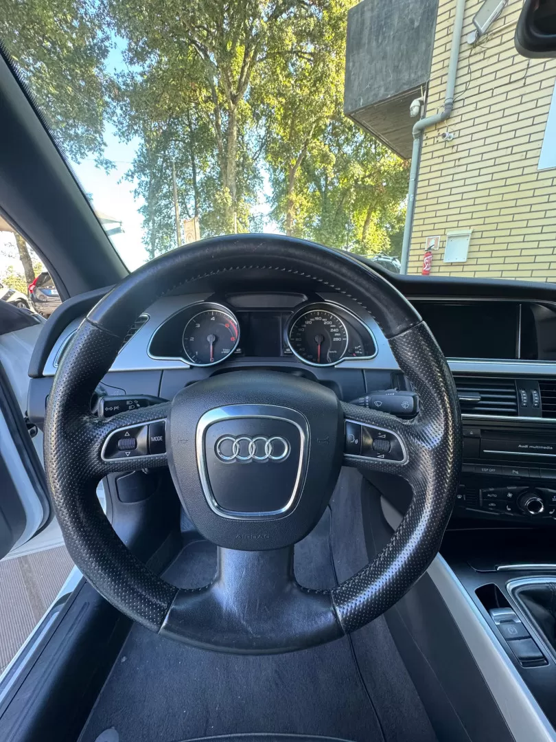 Audi A5 Cabrio 2.0 TDi S-line - foto 5