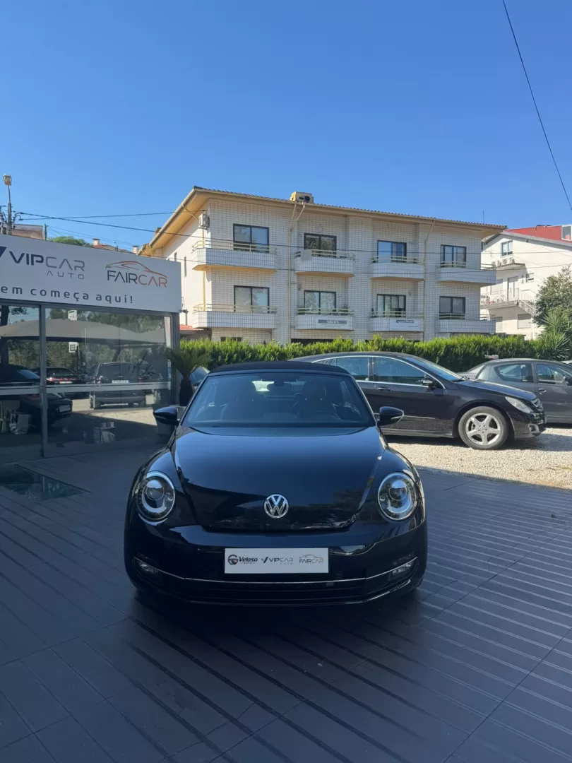 VW New Beetle Cabriolet 2.0 TSI Sport - foto 2